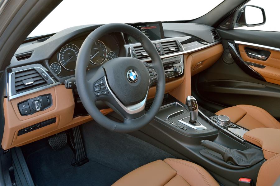  BMW 330d Touring Luxury Line 2015 года  (фото 28 из 28)